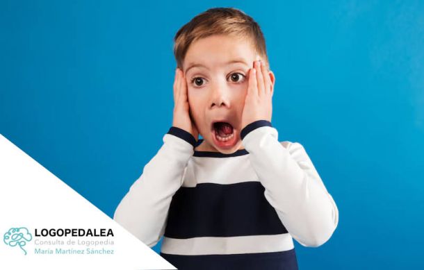 Niño sorprendido